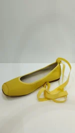 Bailarina lazo amarillo (2)