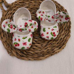 Merceditas Rojas Con Flor & Lazo CUQUITO