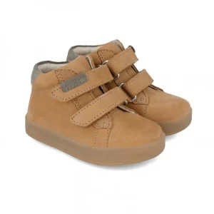 Botines camel para niño Garvalín