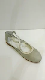 zapato hebilla cruzada verde con borde (2)